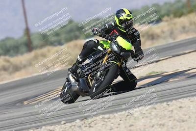 media/Oct-13-2025-Moto Forza (Mon) [[a66d839500]]/3-B Group/Session 3 (Turn 16)/